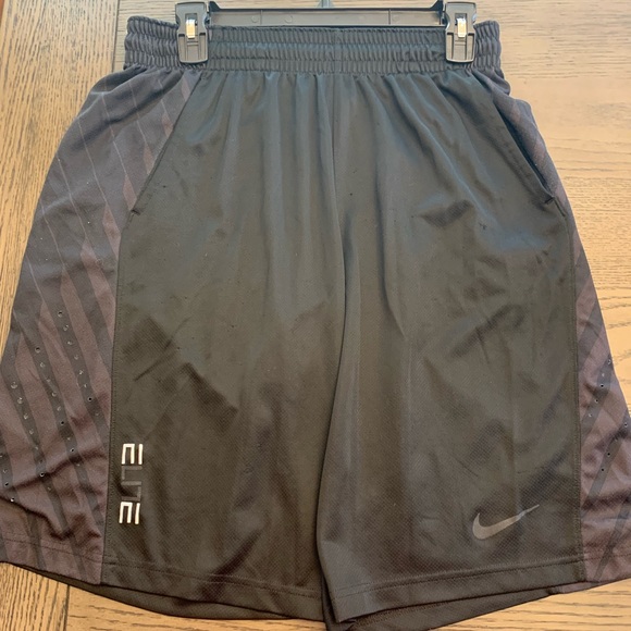*Lot of 5* — Nike Dri-fit Gym Shorts- all medium, good used condition 💪🏼 - Picture 5 of 5
